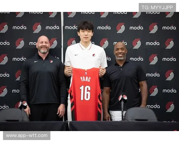 杨瀚森NBA首秀3分3板，开拓者四连胜